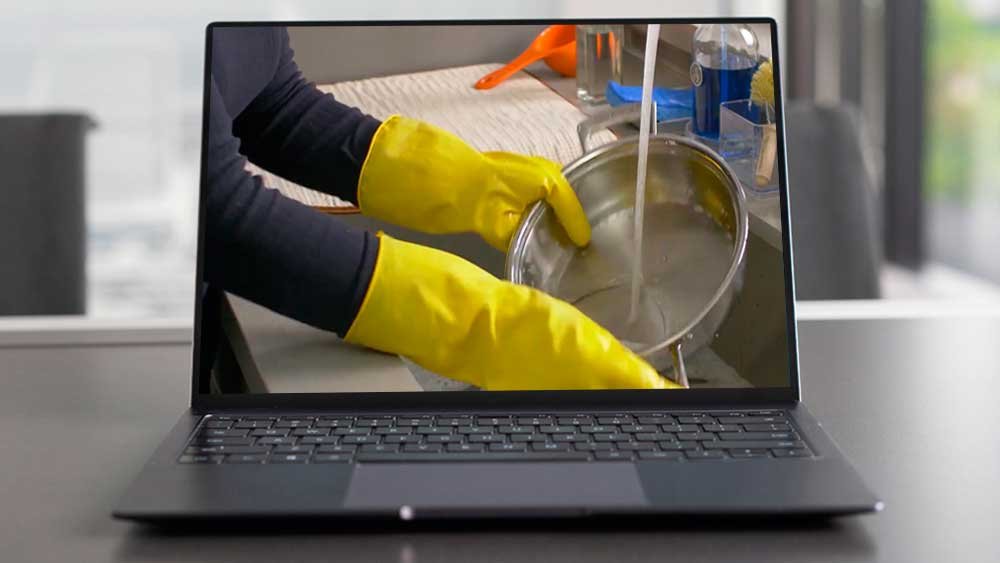 Cómo curar una olla Rena Ware: primer lavado